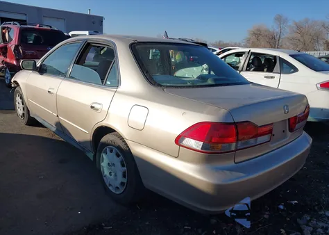 2002 Honda Accord 2.3 Lx z USA, uszkodzony, nr VIN 3HGCG56472G705216